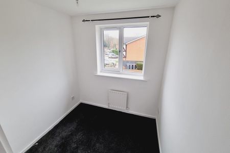 Beaks Farm Gardens, BIRMINGHAM - Photo 2