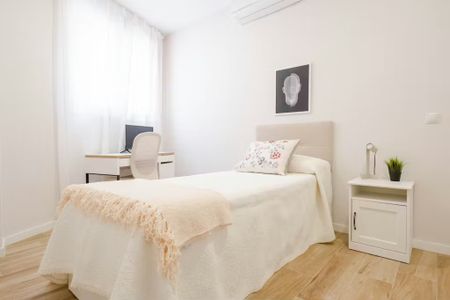 Calle de Antonio Prieto, Madrid, Community of Madrid 28026 - Photo 3