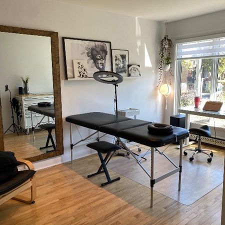 Superbe et grand 4 1/2 TRÈS lumineux et tranquille - Photo 4