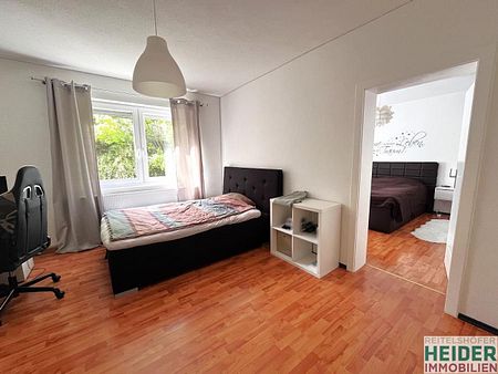 3 Zi-Wohnung mit Durchgangszimmer und Südbalkon im südlichen Stadtbereich - Foto 3