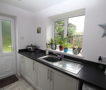 3 Bedroom Semi-Detached House, Chester - Photo 6