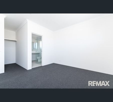 66 Edenvale Drive, Hilbert, WA 6112 - Photo 2