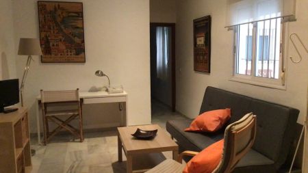 Apartamento de alquiler en Calle Teodosio, 45, San Lorenzo - Photo 2