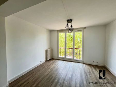 Location Appartement 3 pièces 53m² - Photo 2