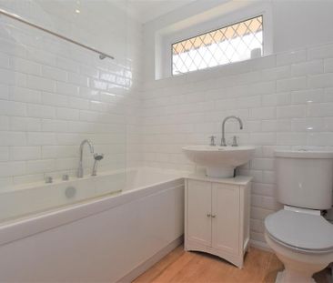 2 bedroom townhouse to rent - Photo 6