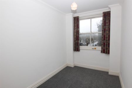 Eaton Gardens - Photo 4