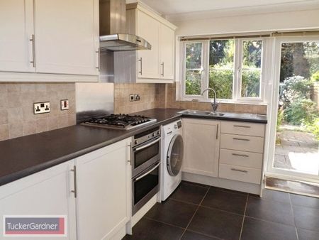 Kingfisher Close, Sawston - Photo 3