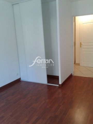 Location Appartement 3 pièces 62m² DRAGUIGNAN 83300 - Photo 2