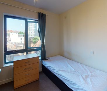 Student Properties to Let - Photo 1