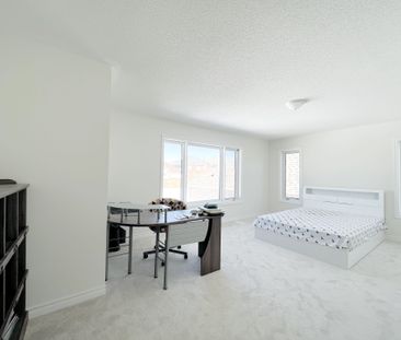 For Lease - 128 Victoria Wood Avenue, Springwater, Ontario - Photo 4