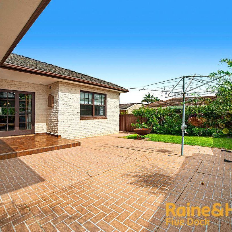 35 Walker Street, Canada Bay, NSW 2046 - Photo 1