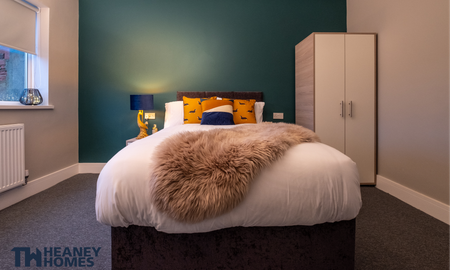 Spout Lane Room 3 - Photo 2