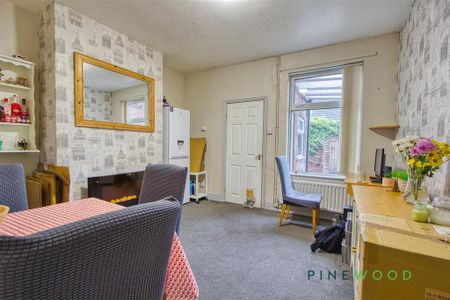 2 bedroom terraced house to rent - Photo 3