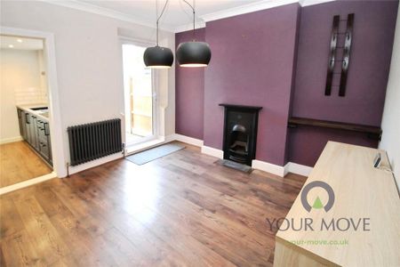 2 bedroom semi-detached house to rent - Photo 5