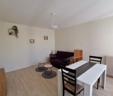 Location Appartement 1 pièce 34m² TROYES 10000 - Photo 2