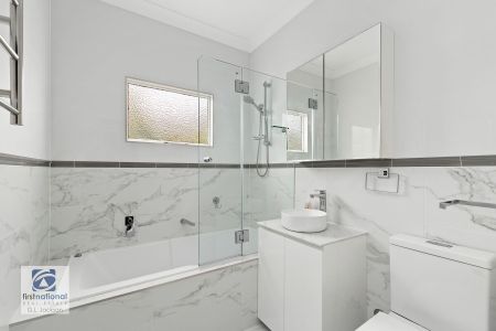 BEACHSIDE LIVING - Photo 3