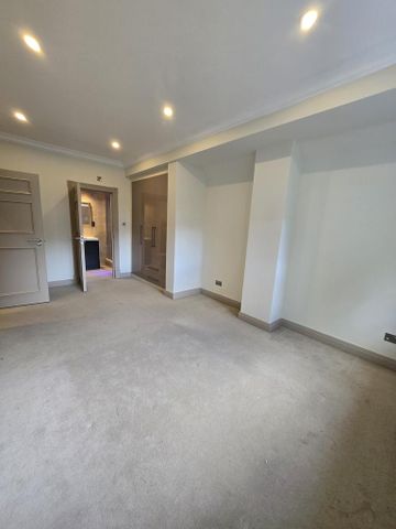 4 bedroom detached house to rent - Photo 4
