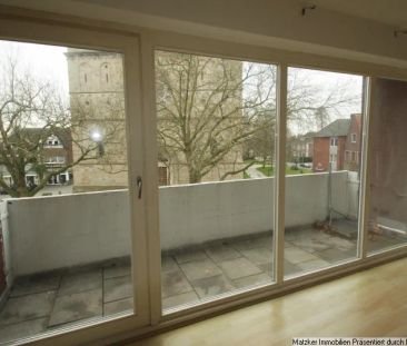 Zentral, geräumig, mit Balkon und Einbauküche! - Photo 5