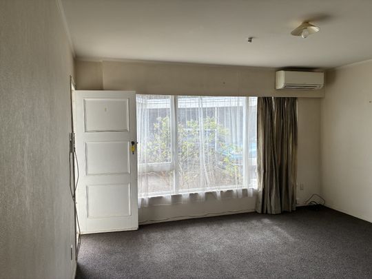 Lovely Two Bedroom Unit - Photo 1