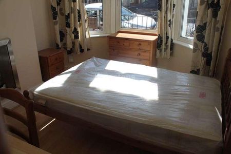 Inverness Place, Roath, Cardiff, CF24 - Photo 4