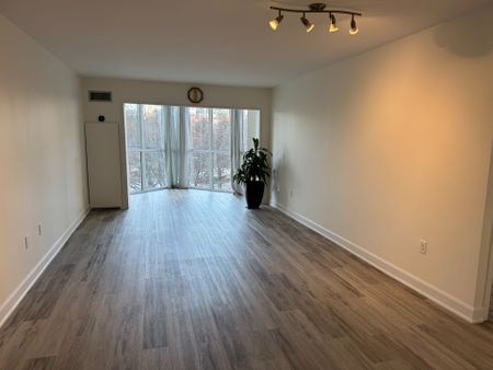 For Lease - 5 Concorde Place Unit# 306, Toronto, Ontario - Photo 5