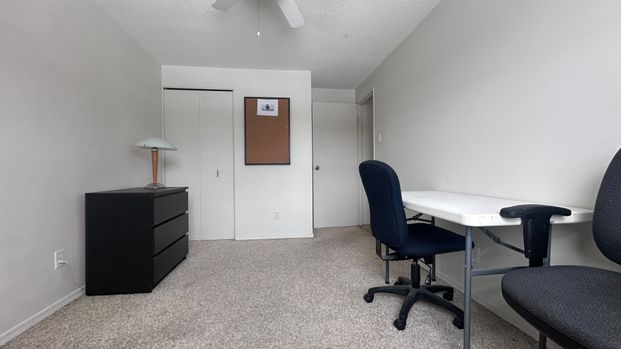 For Lease - 433 Keats Way Unit# 1, Waterloo, Ontario - Photo 1