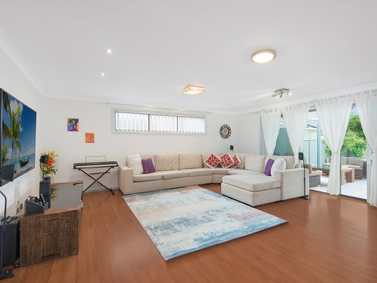 37 Lucretia Road, Toongabbie NSW 2146 - House For Rent | Domain - Photo 1