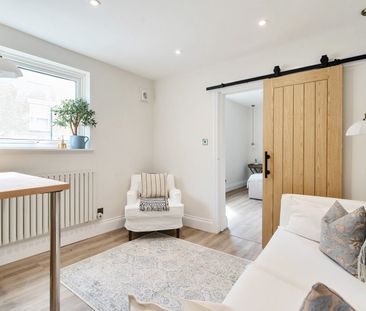 Lordship Lane, London, SE22 - Photo 2