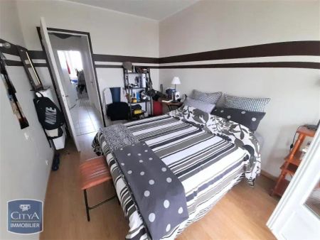 Appartement à louer 4 pièces 77.72m² - Photo 2