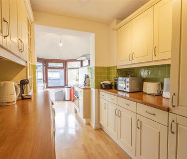 2 bedroom semi-detached house to rent - Photo 4