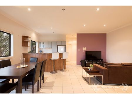 3/34 Trinity Lane, QLD, 4102, Woolloongabba - Photo 2