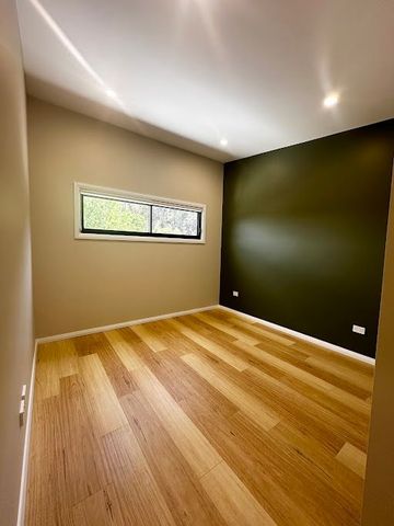 Newly Built Two Bedroom Flat! - Photo 4