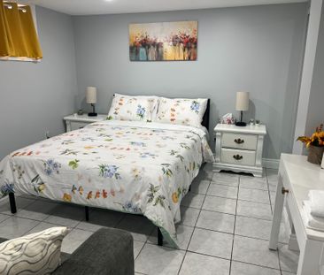 For Lease - 11 Queen Street, Mississauga, Ontario - Photo 4