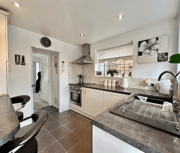 3 bedroom detached house to rent - Photo 1