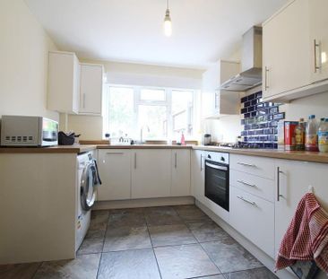 4 bedroom townhouse to rent - Photo 5