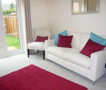 Trowbridge Close, Swindon, SN2 - Photo 2