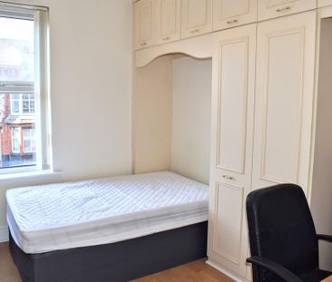 9 bedroom terraced house to rent - Photo 5