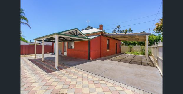 Find comfort: where low-maintenance living meets everyday convenience - Photo 1