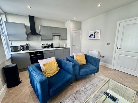 Albemarle Crescent, Scarborough - Photo 2