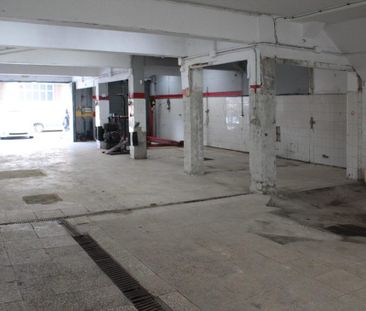 Sevilla, Andalusia 41008 - Photo 5