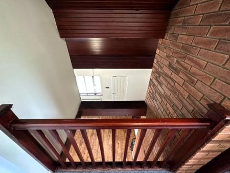 2 bedroom semi-detached house to rent - Photo 5