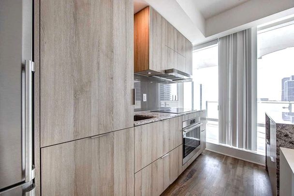 For Lease - 1 Bloor Street Unit# 2402, Toronto, Ontario - Photo 1