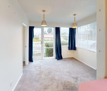Raumati South - 3 Bedrooms - Photo 4