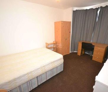 Grange Avenue, Earley, Reading, Berkshire, RG6 - Photo 4