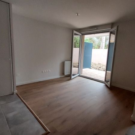 Location Appartement 2 pièces 38m² BRUGUIERES 31150 - Photo 1