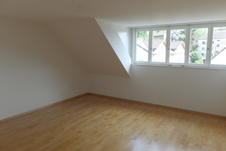 Helle und grosszügige Maisonette-Wohnung - Photo 4