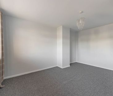 1 Hillside Terrace, HILLSBOROUGH, BT26 6JG - Photo 1