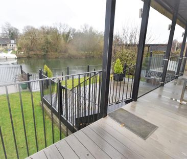 5 bedroom detached house to rent - Photo 2