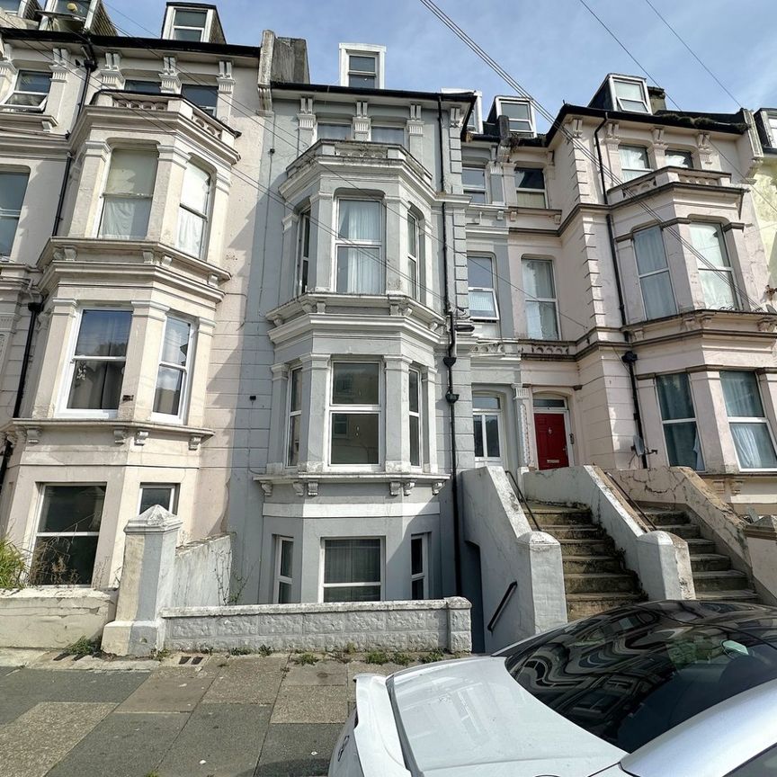 A 1 Bedroom Ground Floor Flat Instruction to Let in Hastings - Photo 1