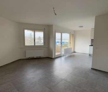 Beautiful 2-room apartment completely renovated - Photo 1